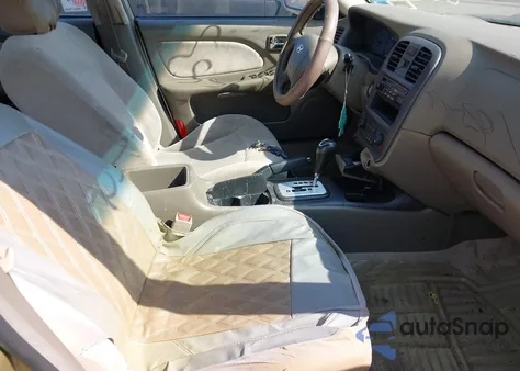 2002 Hyundai Sonata из США, поврежденный, VIN KMHWF25S32A669872